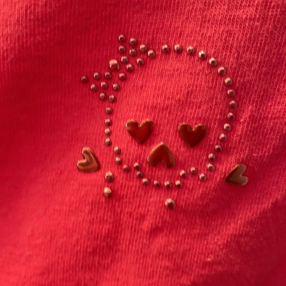 NWOT PINK SKULL ☠️ RHINESTONE TEE & PEACE ☮️ CAP❤️ - Picture 4 of 8